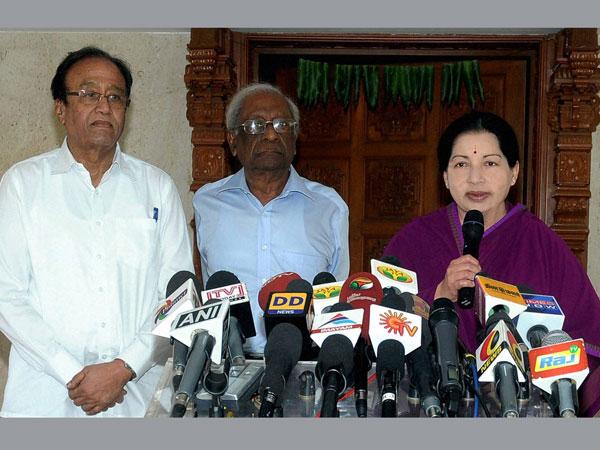 AIADMK, CPI (M) announce alliance for Lok Sabha elections AIADMK, CPI (M) announce alliance for Lok Sabha elections