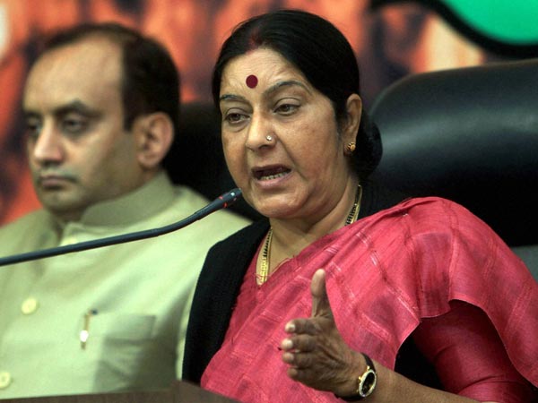 Sushma Swaraj accuses Congress on AP division Sushma Swaraj accuses Congress on AP division
