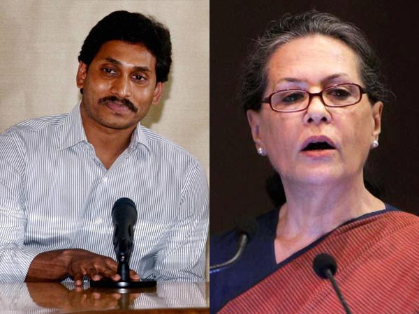 YS Jagan joins with Seemandhra Congress MPs YS Jagan joins with Seemandhra Congress MPs