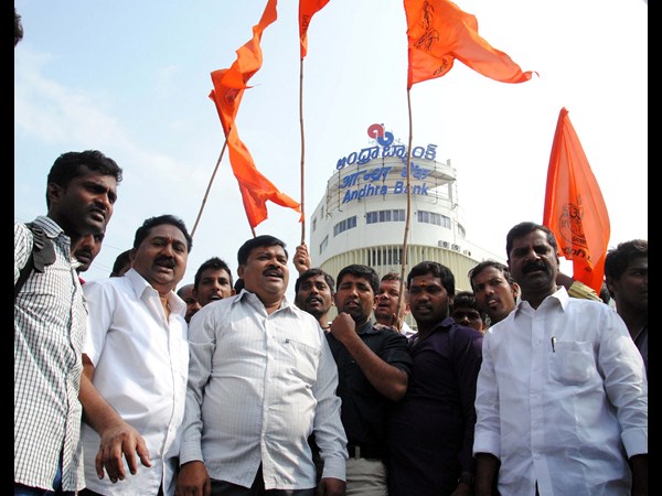 ఆందోళన
