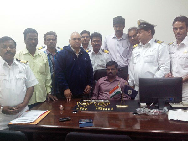 బంగారం అక్రమ తరలింపు పట్టివేత