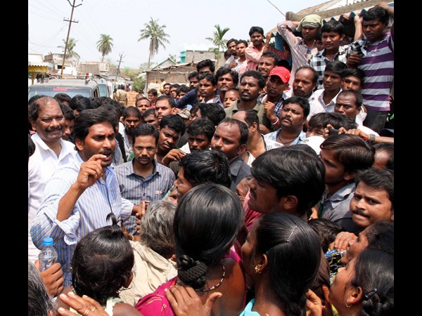 ప్రజలలో మమేకమై..