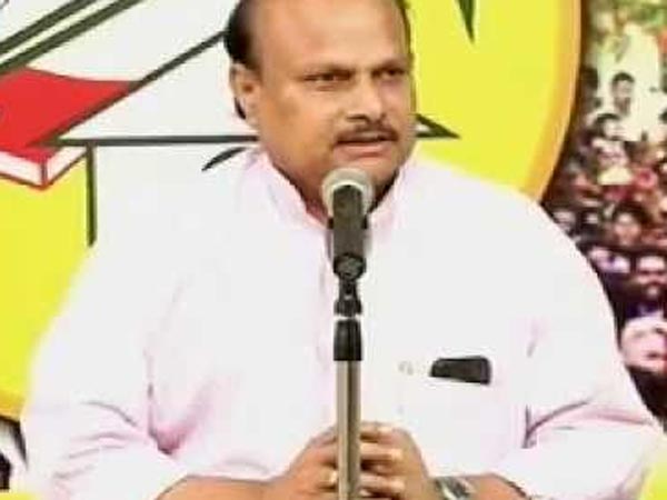 Yanamala Ramakrishnudu fires at YS Jagan mohan reddy Yanamala Ramakrishnudu fires at YS Jagan mohan reddy