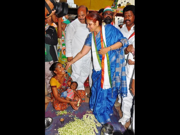 జయసుధ ఇలా..