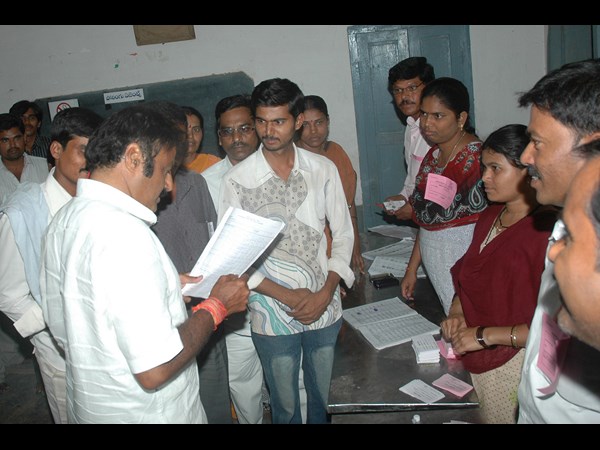 బాలకృష్ణ ఓ పోలింగ్ కేంద్రంలో...