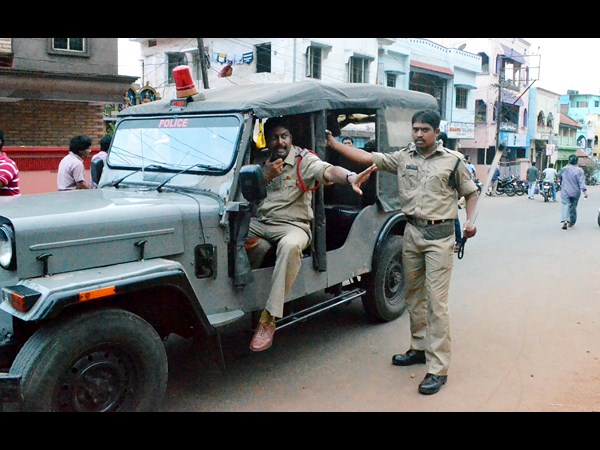 పోలీసులు
