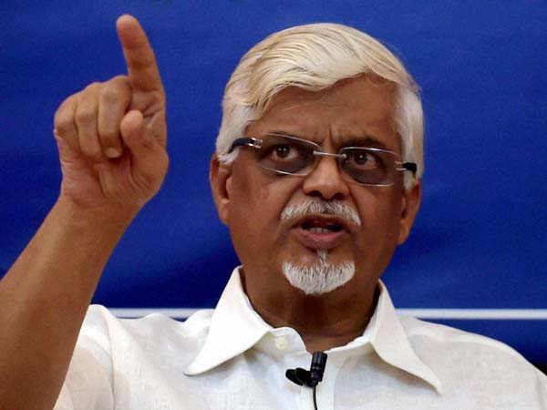 PM’s daughter wanted him to quit after Rahul outburst: Baru PM’s daughter wanted him to quit after Rahul outburst: Baru