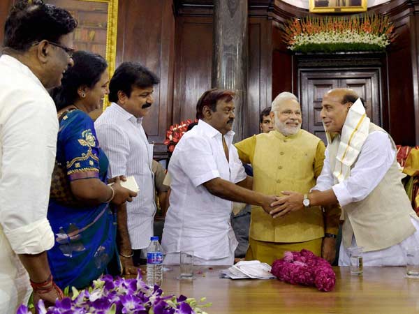 విజయకాంత్, మోడీ
