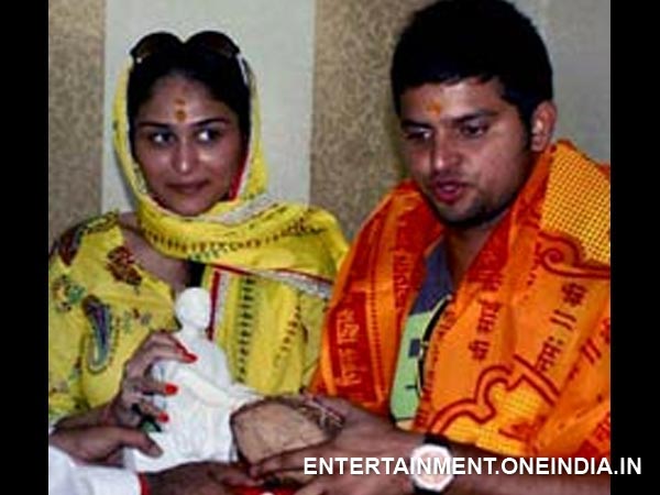 రైనా, శృతిహాసన్