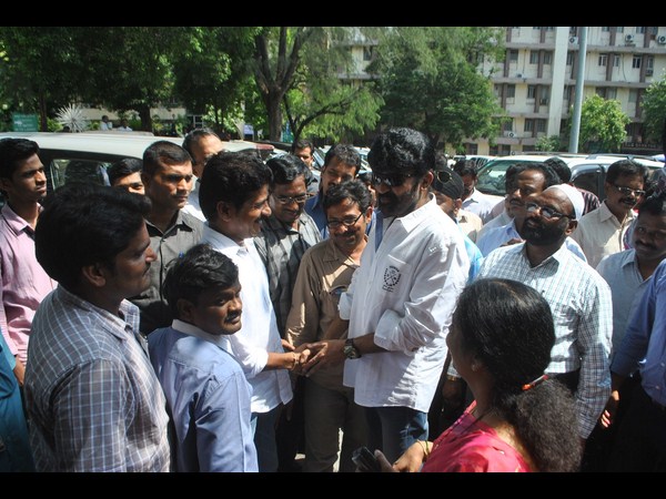తెలుగువారు ఒక్కటే..
