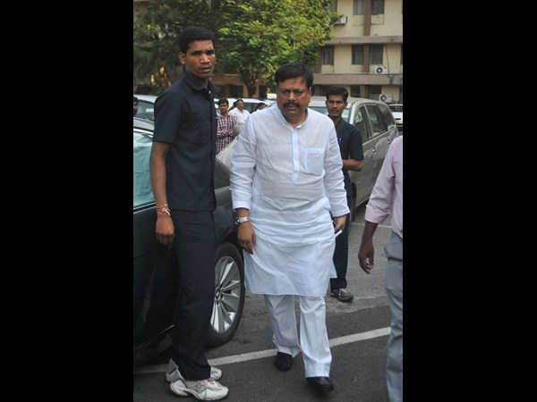 గిరీష్ సంఘీ ఇలా..