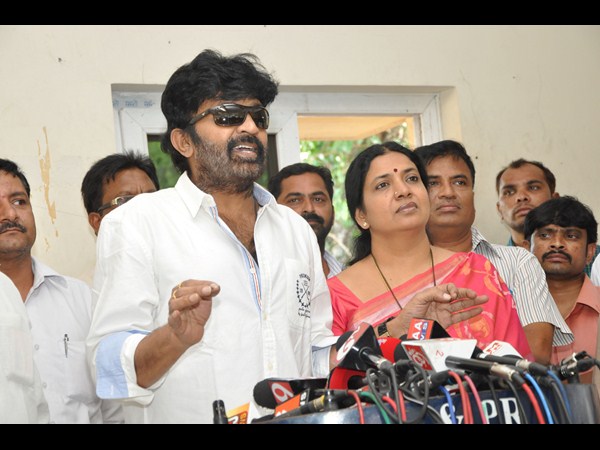 మీడియాతో జీవిత, రాజశేఖర్