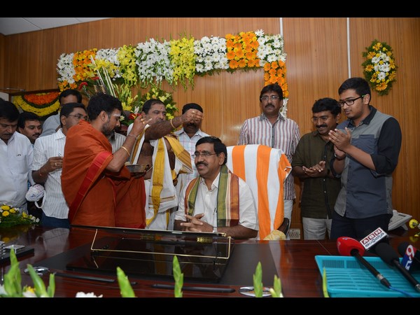 నారాయణ