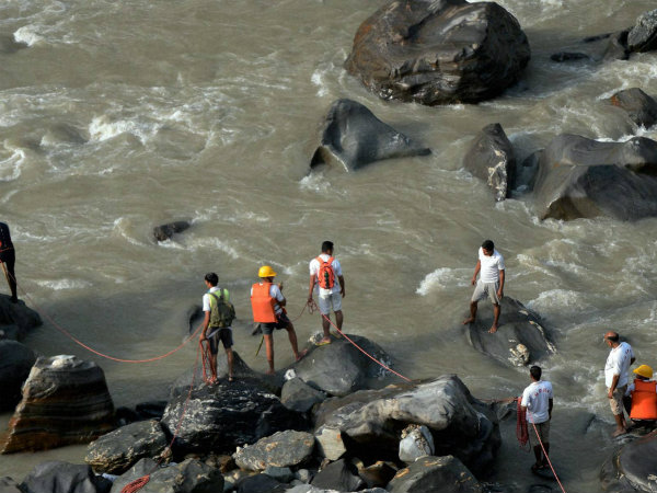 Himachal tragedy: One more body of a student recovered from Beas river Himachal tragedy: One more body of a student recovered from Beas river