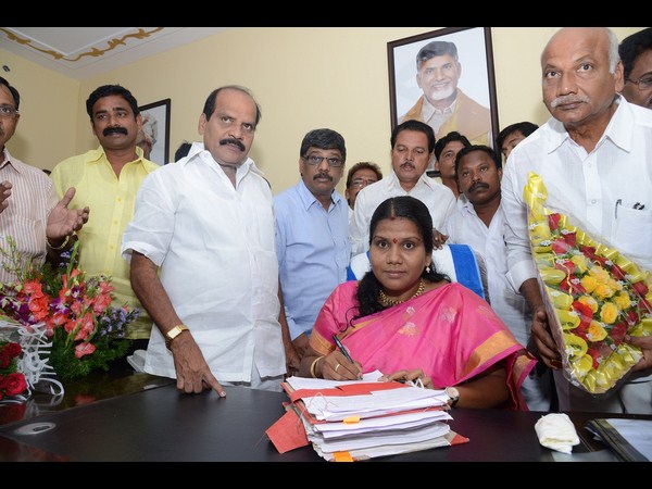 పీతల సుజాత