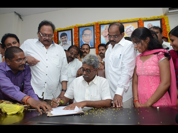 మాణిక్యాల రావు