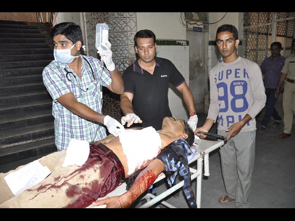 శాస్త్రవేత్తపై దాడి