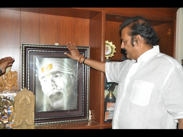 స్వాములంటే వీరు కాదు..