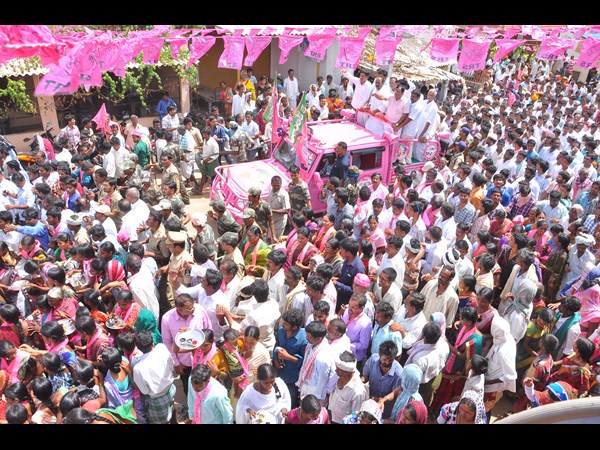 నాయిని