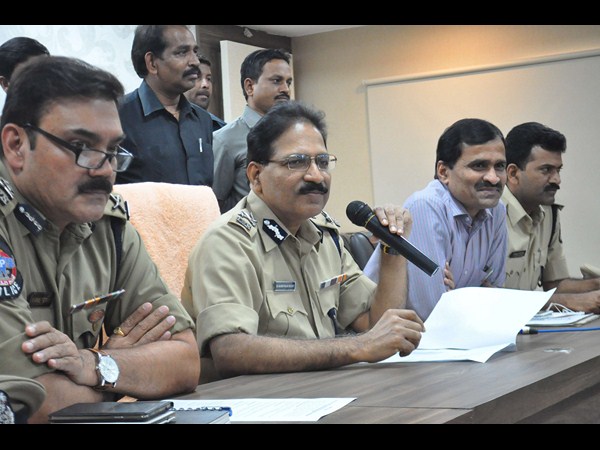 పాత నేరస్థులపై నిఘా