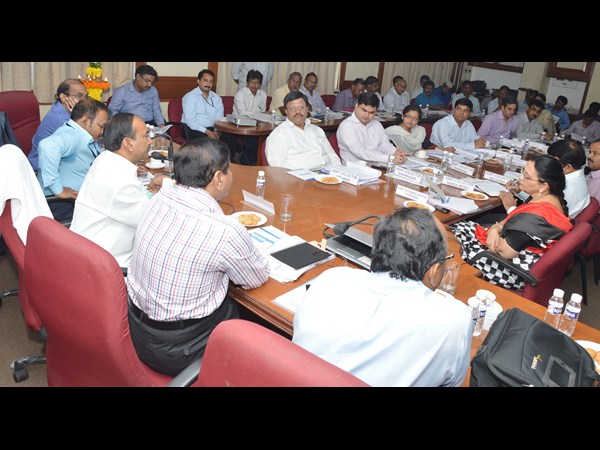 ఈటెల రాజేందర్ సమీక్ష
