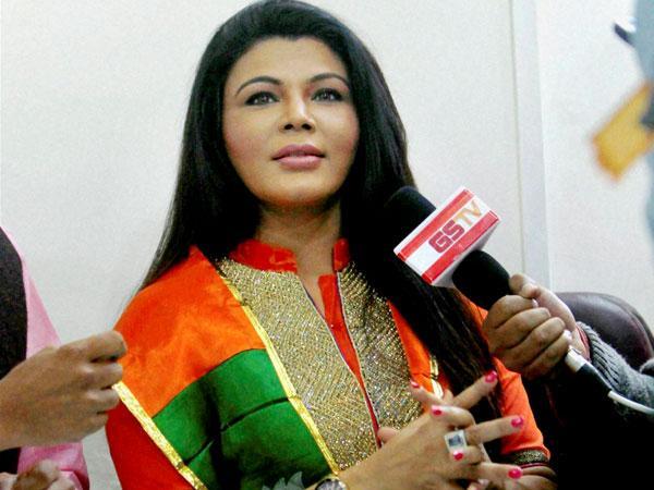 Rakhi Sawant joins RPI, says she is ready to take on Raj Thackeray Rakhi Sawant joins RPI, says she is ready to take on Raj Thackeray