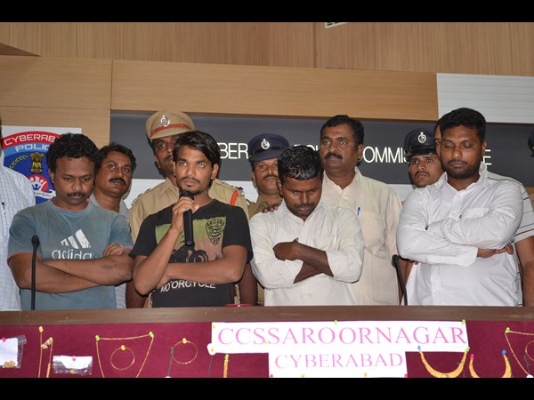 పాత నేరస్తులే...