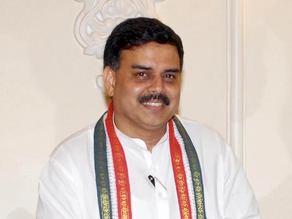 నాదెండ్ల మనోహర్