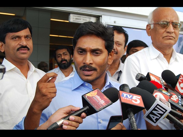 YSR Congress Party chief YS Jagan attends CBI court on Monday YSR Congress Party chief YS Jagan attends CBI court on Monday