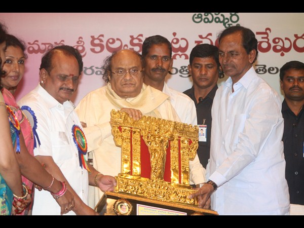 సిద్ధిపేట నుంచి వచ్చామని...