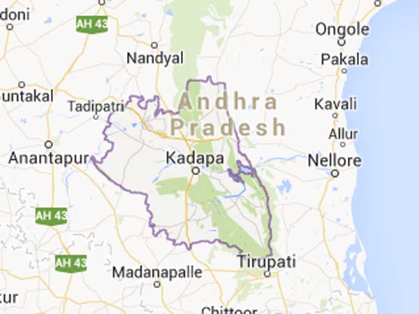Two Red Sanders smugglers killed by police Two Red Sanders smugglers killed by police