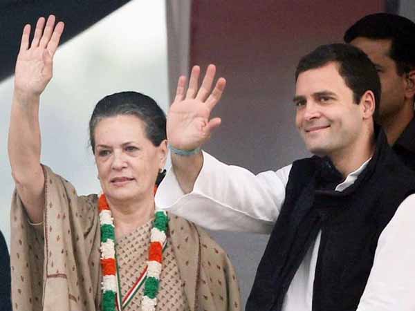 Delhi HC stays criminal proceedings against Sonia Gandhi, Rahul Delhi HC stays criminal proceedings against Sonia Gandhi, Rahul