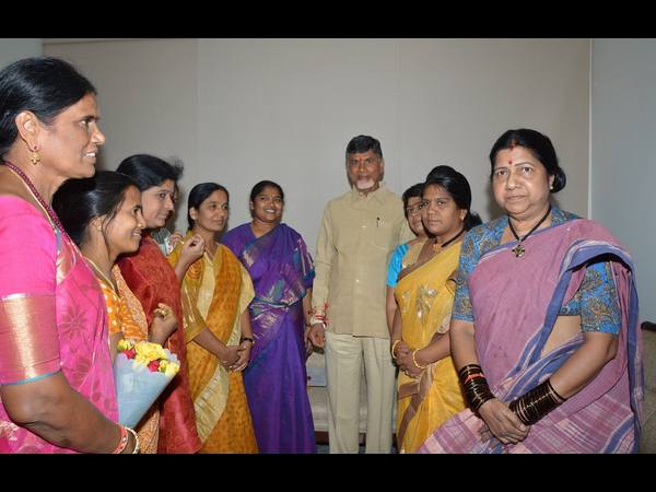మహిళా నాయకురాళ్లు