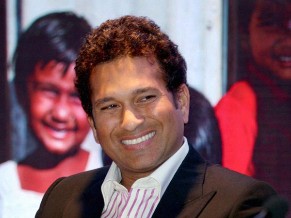 Shiv Sena flays Katju for anti-Sachin remark Shiv Sena flays Katju for anti-Sachin remark