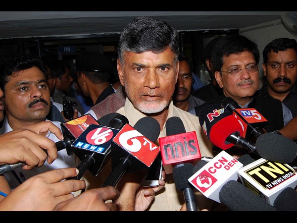 Chandrababu clears on Andhra Pradesh capital Chandrababu clears on Andhra Pradesh capital
