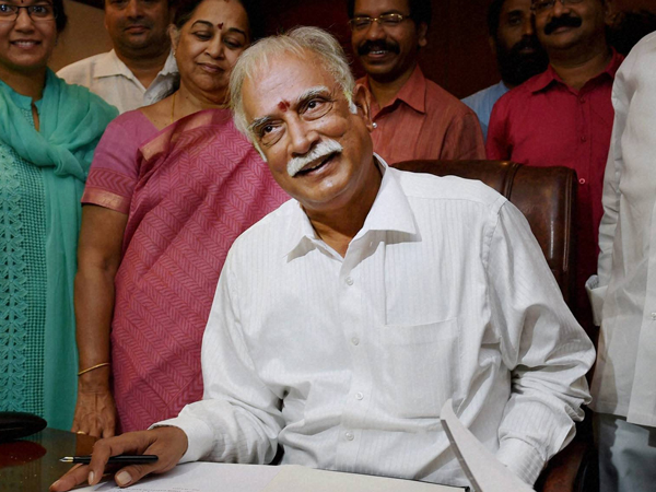 Ashok Gajapathi Raju questions KCR Ashok Gajapathi Raju questions KCR