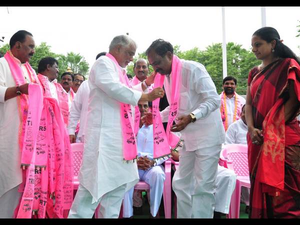 చేరికలు