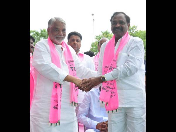 చేరికలు