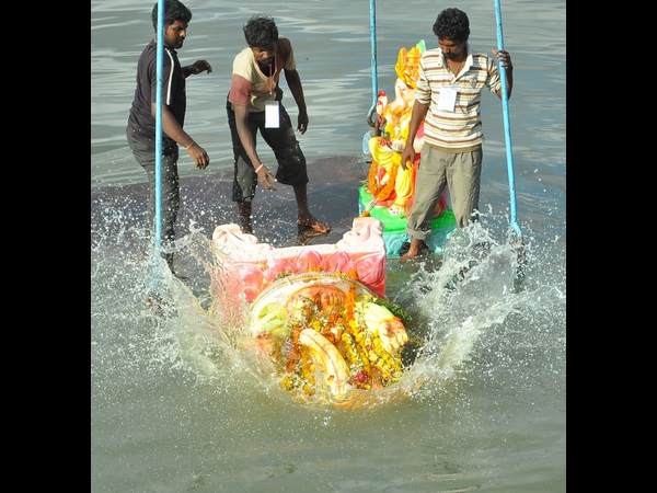 నిమజ్జనం