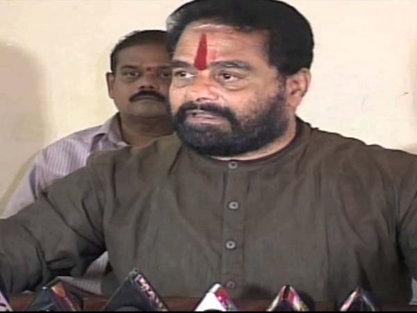 Tammineni fires at Chandrababu Tammineni fires at Chandrababu