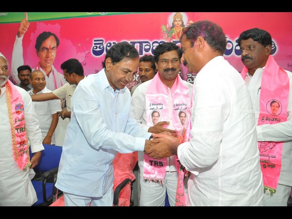 కొత్తకు కేసీఆర్ అభినందన