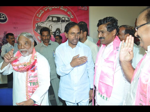 కేసీఆర్