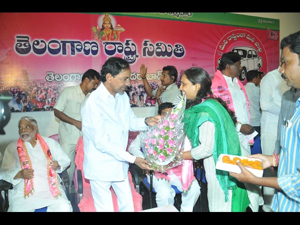 కేసీఆర్