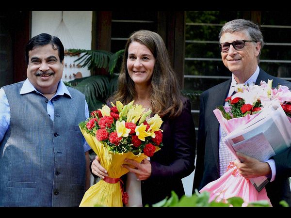 బిల్ గేట్స్తో వెంకయ్య భేటీ