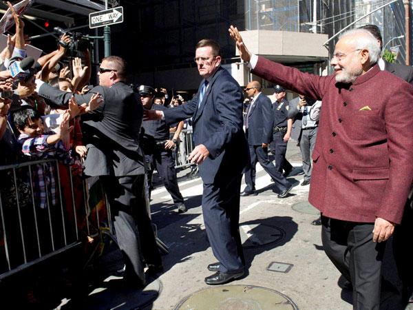 Modi gets warm welcome in US Modi gets warm welcome in US