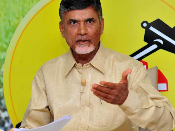 Press Councils enquires on Chandrababu not allowing Sakshi Press Councils enquires on Chandrababu not allowing Sakshi