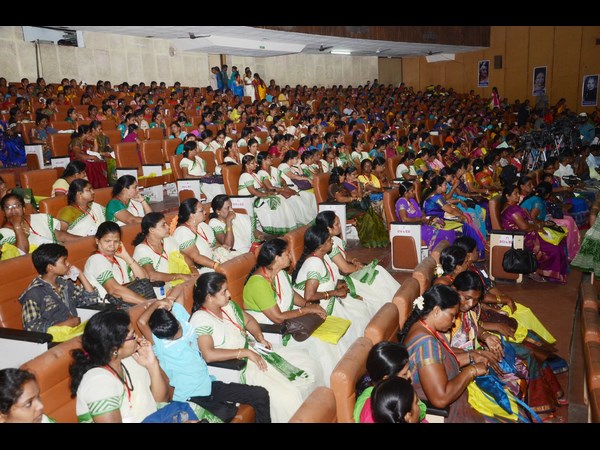 విశాఖపట్నంలో రాష్ట్ర మహిళా ఉద్యోగుల సదస్సు