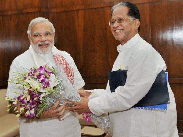 No war of words as PM Narendra Modi praises Assam CM No war of words as PM Narendra Modi praises Assam CM