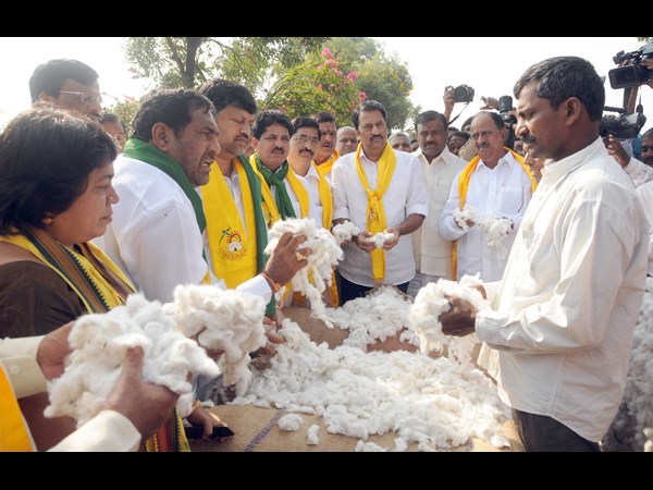 బస్సుయాత్ర