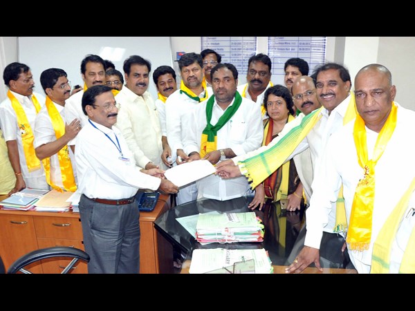 బస్సుయాత్ర